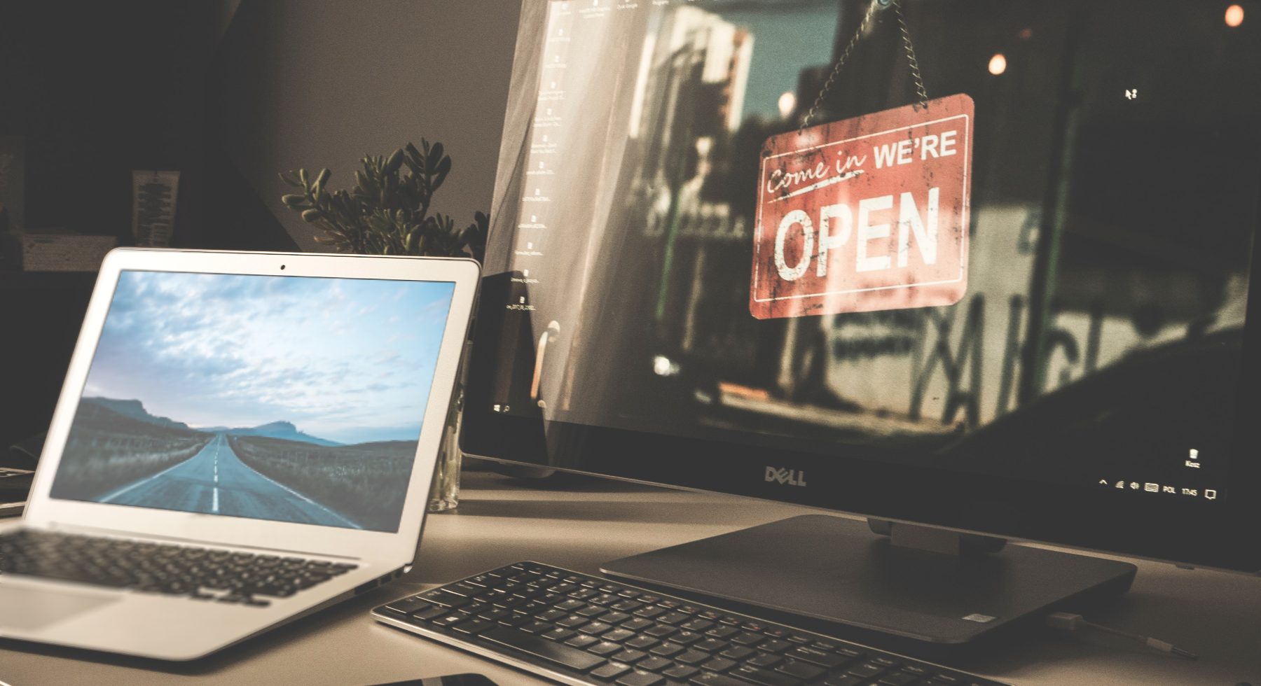 Do desktops last longer than laptops?