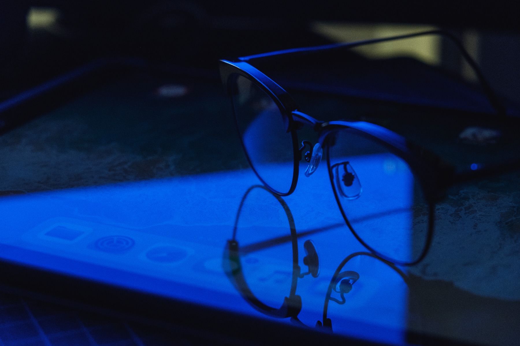 Busting Common Myths About Blue Light Glasses