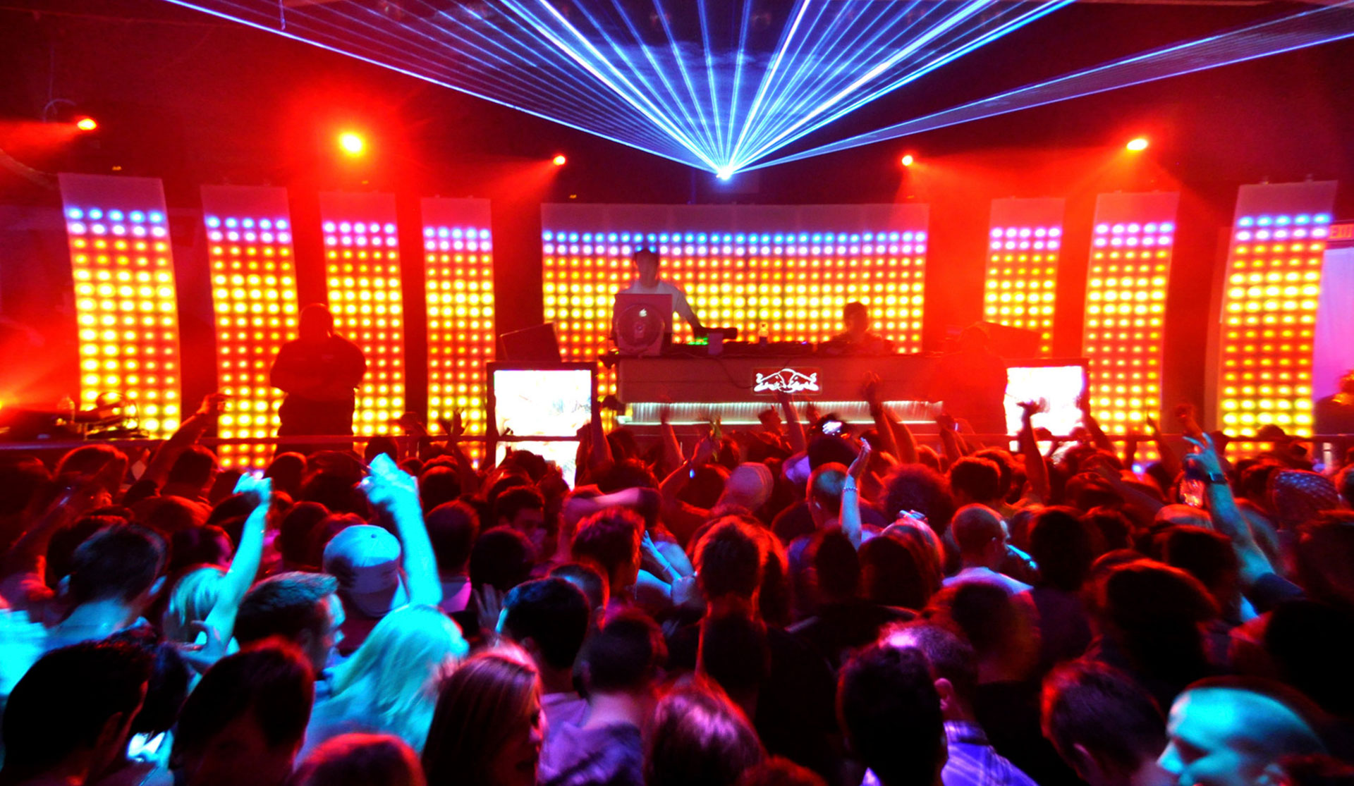 clubbing-in-munich-2024-a-dating-guide-for-tourists-with-insider-tips